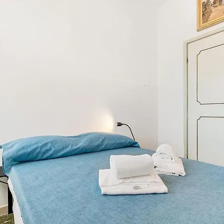 Casa Azzurra-terrace-seaview شقة
